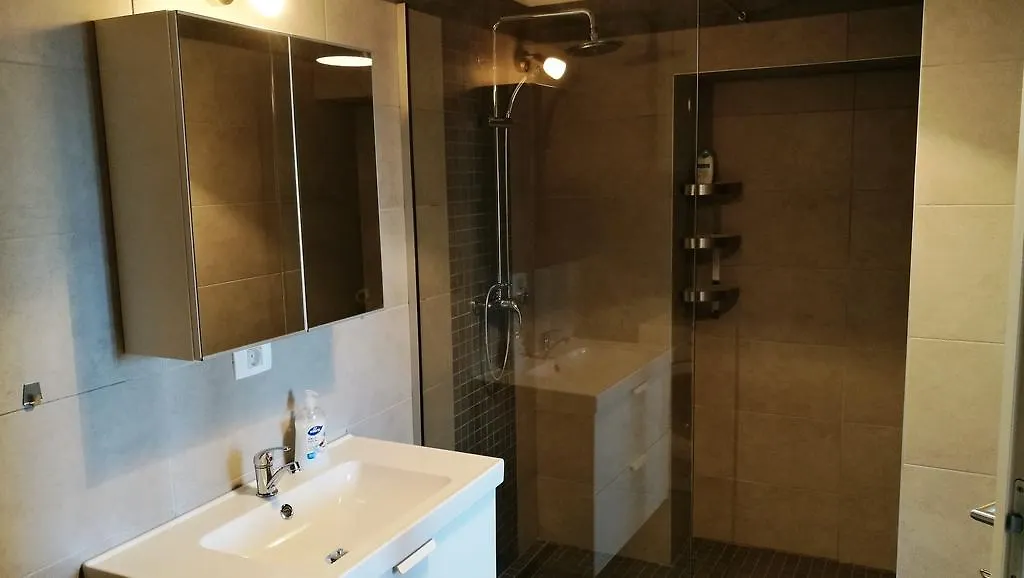 בוזט Apartment Isobel