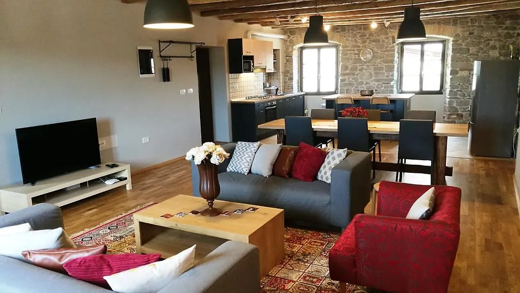 בוזט Apartment Isobel